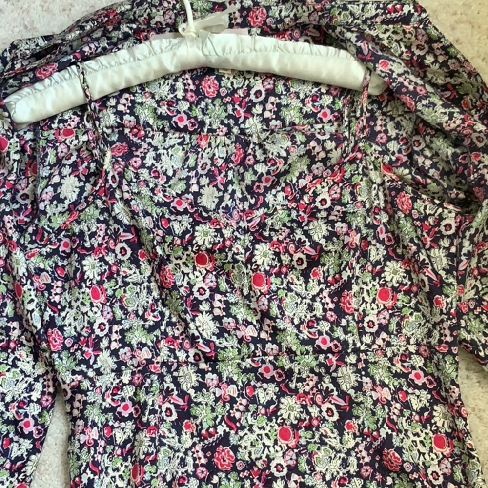 Cinq a Sept (5a7) designer dress flower print in size 10. Only worn once.. - Picture 5 of 8